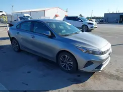 3KPF24AD7RE738606 2024 KIA FORTE