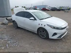 3KPF24AD7RE739237 2024 KIA FORTE