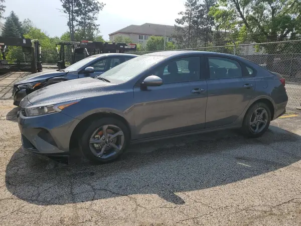 3KPF24AD7RE739478 2024 KIA FORTE - Image 1