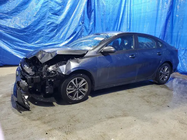 3KPF24AD7RE739805 2024 KIA FORTE - Image 1