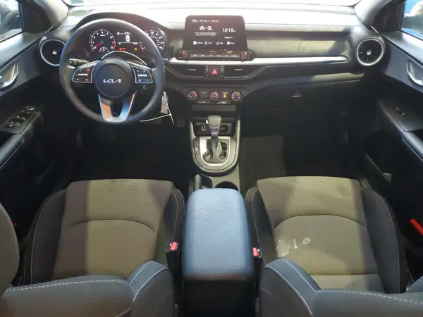 3KPF24AD7RE739805 2024 KIA FORTE - Image 8