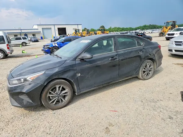 3KPF24AD7RE744535 2024 KIA FORTE - Image 1