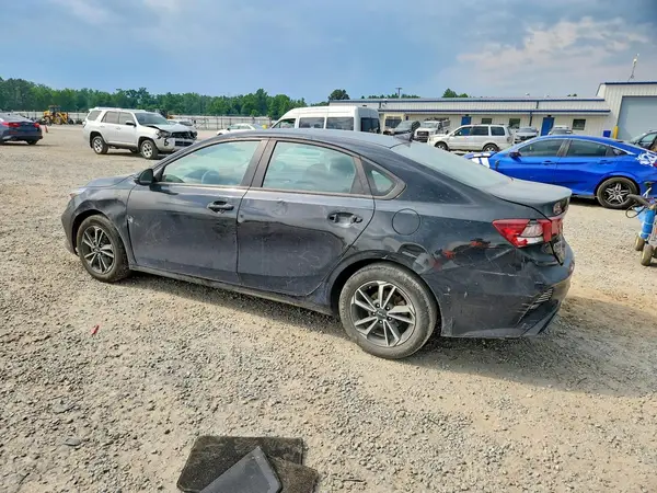 3KPF24AD7RE744535 2024 KIA FORTE - Image 2
