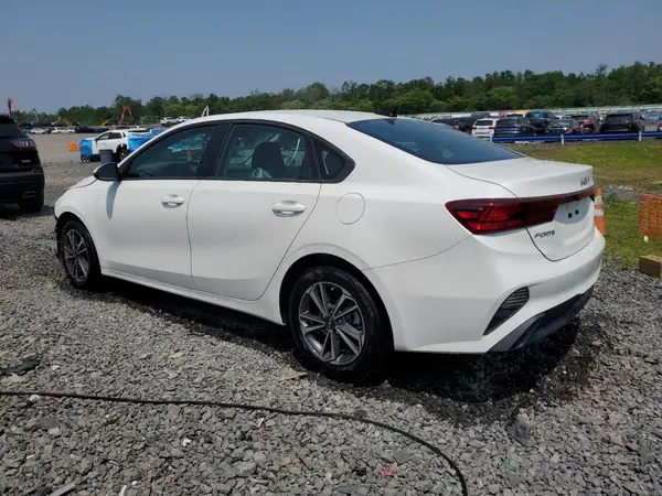 3KPF24AD7RE746009 2024 KIA FORTE - Image 2