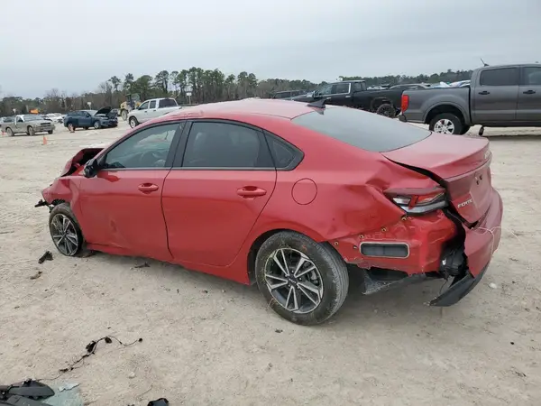 3KPF24AD7RE747032 2024 KIA FORTE - Image 2