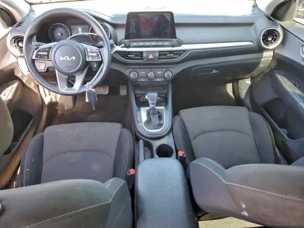3KPF24AD7RE747175 2024 KIA FORTE - Image 8