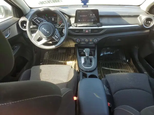 3KPF24AD7RE747418 2024 KIA FORTE - Image 8