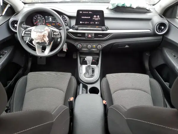 3KPF24AD7RE747855 2024 KIA FORTE - Image 8