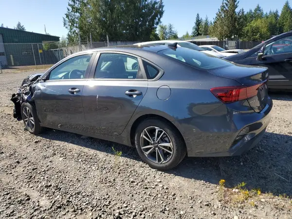 3KPF24AD7RE750304 2024 KIA FORTE - Image 2