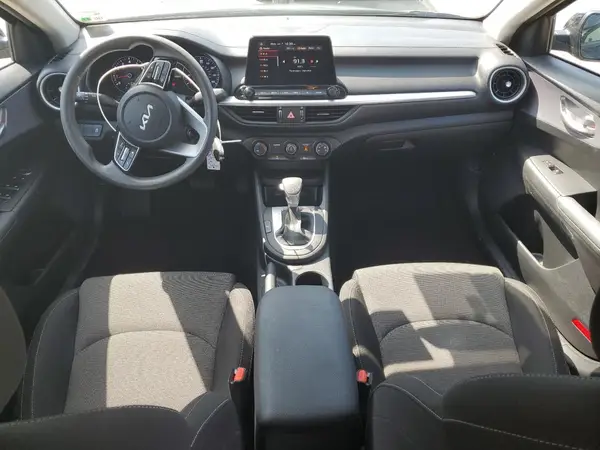 3KPF24AD7RE750321 2024 KIA FORTE - Image 8