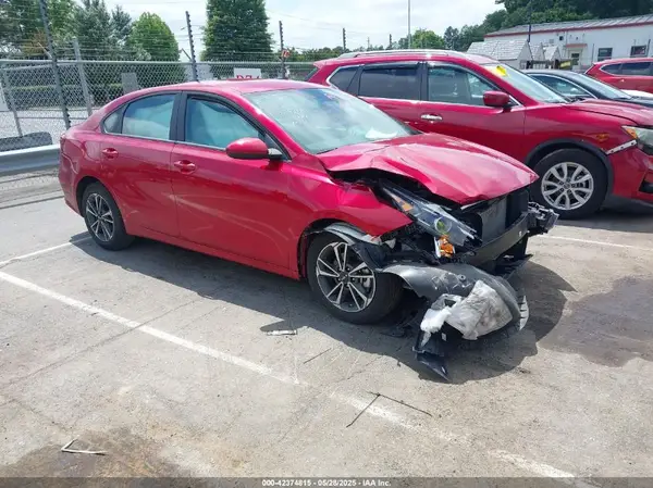 3KPF24AD7RE752697 2024 KIA FORTE - Image 1