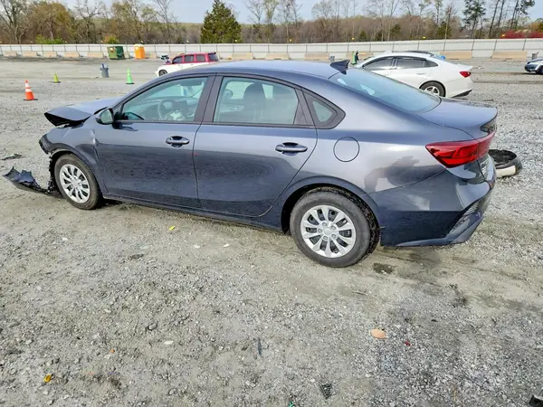 3KPF24AD7RE753252 2024 KIA FORTE - Image 2