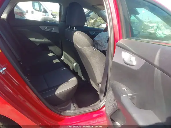 3KPF24AD7RE753560 2024 KIA FORTE - Image 8
