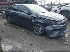 3KPF24AD7RE757415 2024 KIA FORTE