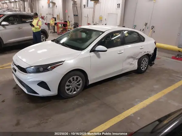 3KPF24AD7RE757673 2024 KIA FORTE - Image 2