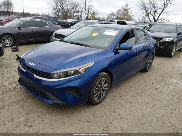 3KPF24AD7RE759004 2024 KIA FORTE - Image 2