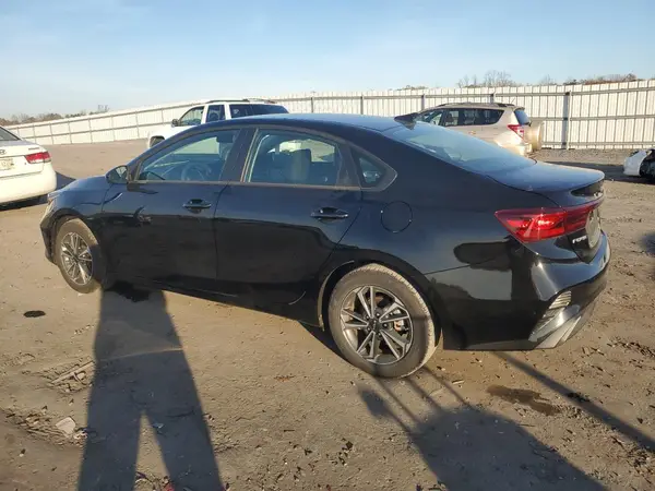3KPF24AD7RE762193 2024 KIA FORTE - Image 2
