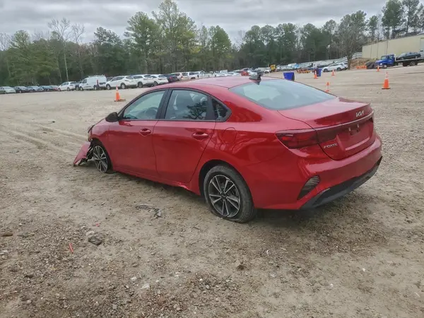 3KPF24AD7RE763201 2024 KIA FORTE - Image 2