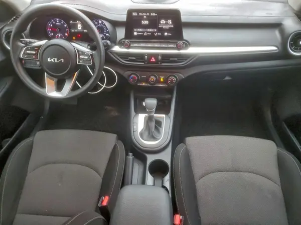 3KPF24AD7RE763201 2024 KIA FORTE - Image 8
