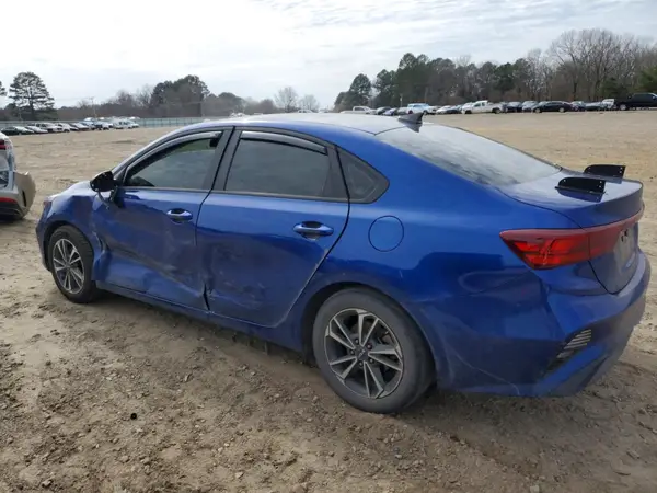 3KPF24AD7RE767149 2024 KIA FORTE - Image 2
