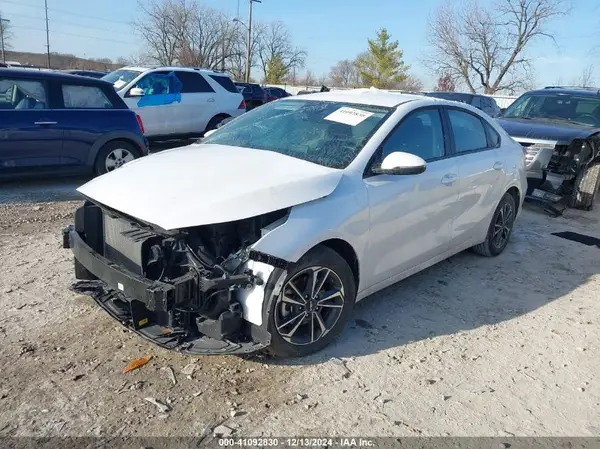 3KPF24AD7RE767443 2024 KIA FORTE - Image 2