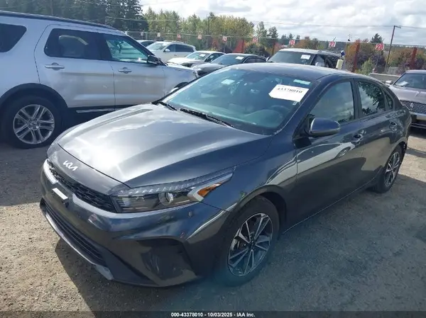 3KPF24AD7RE767474 2024 KIA FORTE - Image 2