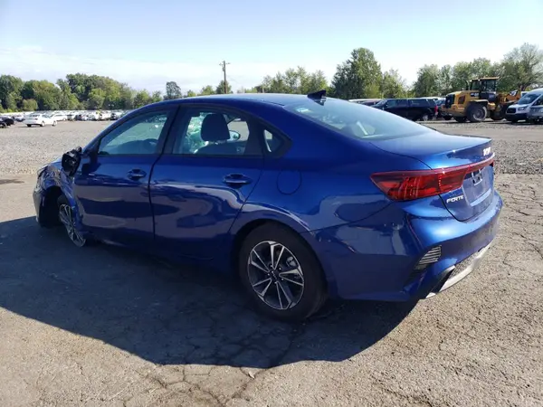 3KPF24AD7RE768124 2024 KIA FORTE - Image 2