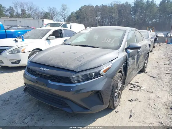 3KPF24AD7RE768771 2024 KIA FORTE - Image 2