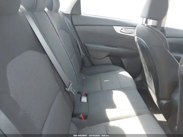 3KPF24AD7RE768771 2024 KIA FORTE - Image 8