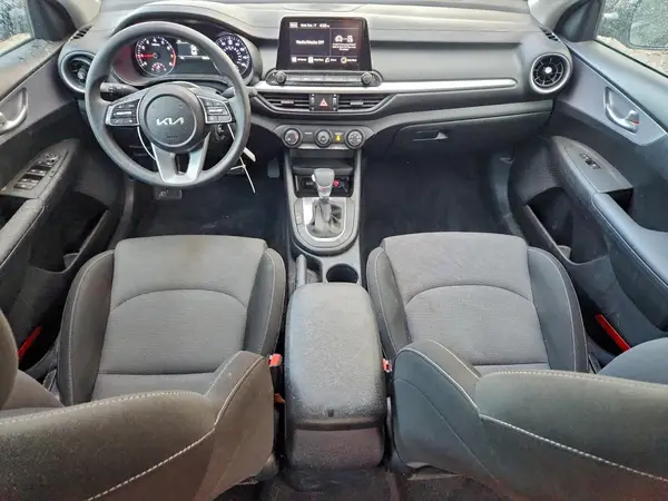 3KPF24AD7RE769242 2024 KIA FORTE - Image 8