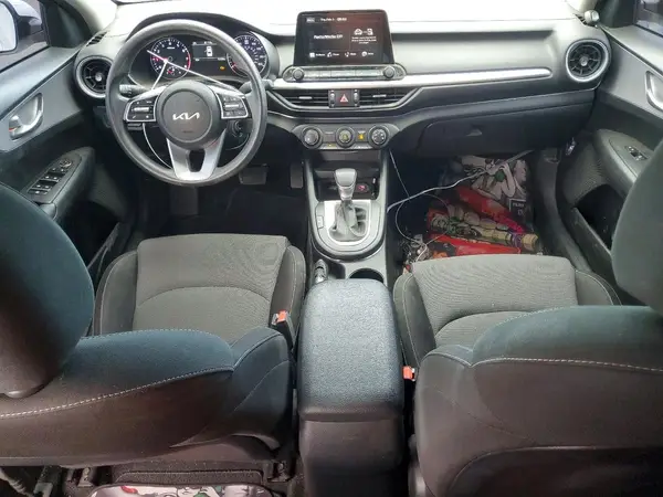 3KPF24AD7RE771492 2024 KIA FORTE - Image 8