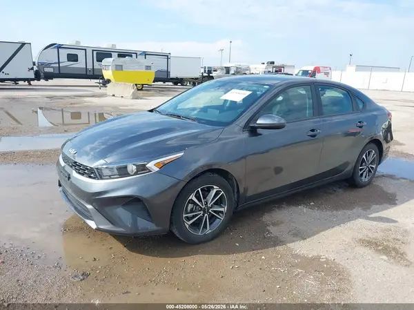 3KPF24AD7RE771525 2024 KIA FORTE - Image 2