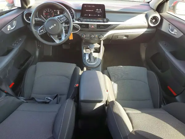 3KPF24AD7RE775610 2024 KIA FORTE - Image 8