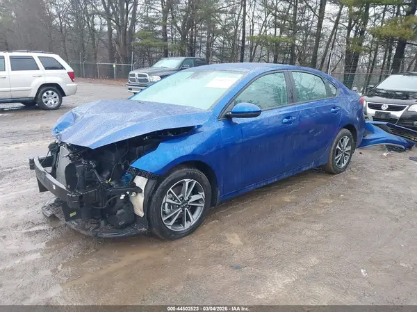 3KPF24AD7RE778121 2024 KIA FORTE - Image 2