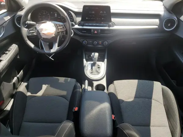 3KPF24AD7RE778782 2024 KIA FORTE - Image 8