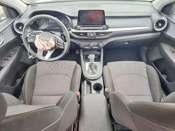3KPF24AD7RE779690 2024 KIA FORTE - Image 8