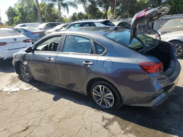 3KPF24AD7RE781004 2024 KIA FORTE - Image 2