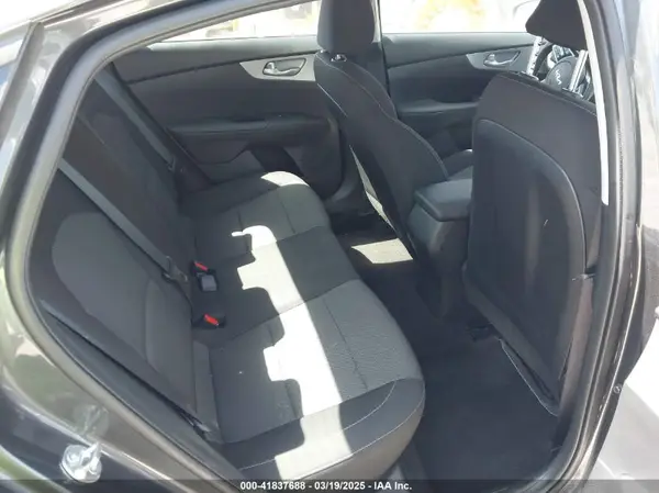 3KPF24AD7RE785604 2024 KIA FORTE - Image 8