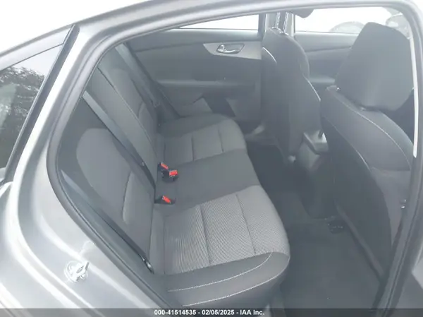 3KPF24AD7RE786932 2024 KIA FORTE - Image 8