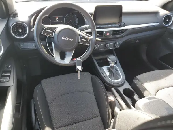 3KPF24AD7RE787224 2024 KIA FORTE - Image 8