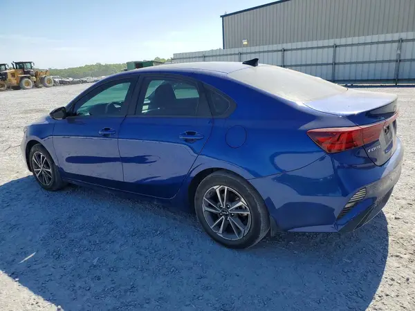 3KPF24AD7RE788647 2024 KIA FORTE - Image 2