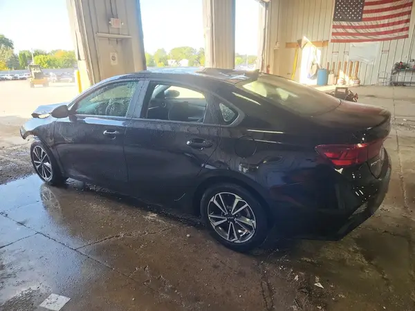 3KPF24AD7RE789670 2024 KIA FORTE - Image 2