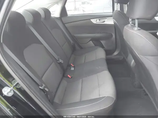 3KPF24AD7RE792391 2024 KIA FORTE - Image 8