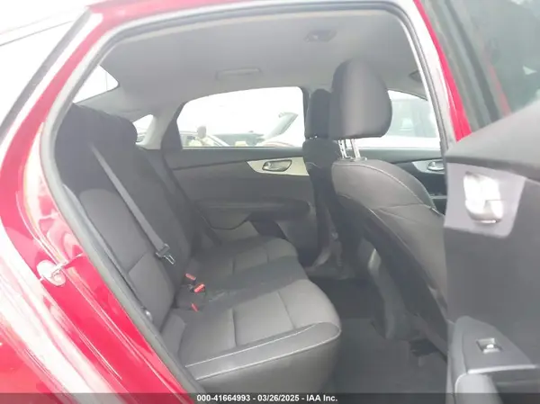 3KPF24AD7RE792858 2024 KIA FORTE - Image 8