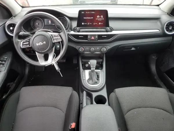 3KPF24AD7RE792861 2024 KIA FORTE - Image 8