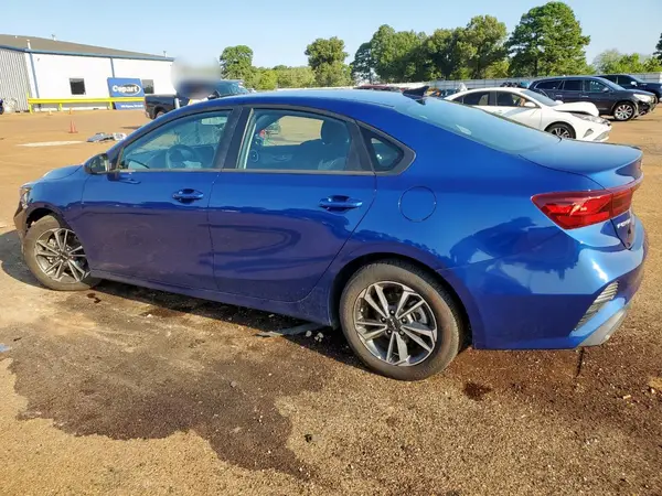 3KPF24AD7RE794299 2024 KIA FORTE - Image 2