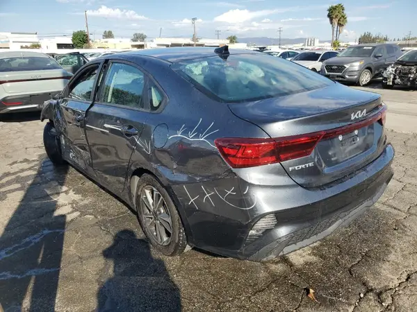 3KPF24AD7RE797039 2024 KIA FORTE - Image 2