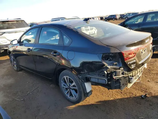 3KPF24AD7RE797087 2024 KIA FORTE - Image 2