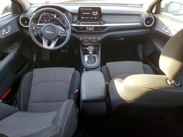 3KPF24AD7RE798448 2024 KIA FORTE - Image 8