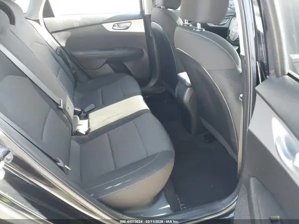 3KPF24AD7RE799275 2024 KIA FORTE - Image 8